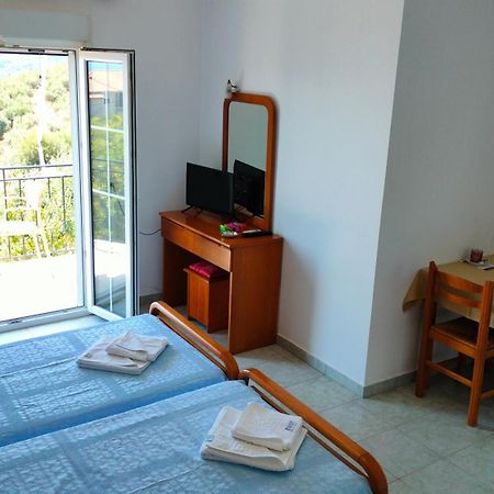 Studios Evgenia Parga Luaran gambar